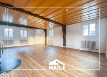 Hochwertige 2,5-Zimmer Dachgeschosswohnung mit EBK und Balkon in toller Lage, 71063 Sindelfingen, Dachgeschosswohnung