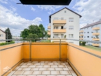Kleiner Balkon / Küche - Gemütliche 3-Zimmer-Wohnung in zentraler Lage – ideal für Kapitalanleger oder Eigennutzer!