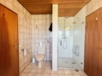EG - Badezimmer - Sonniges Einfamilienhaus mit viel Platz zum wohlfühlen und unverbauter Aussicht!