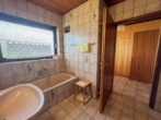 EG - Badezimmer - Sonniges Einfamilienhaus mit viel Platz zum wohlfühlen und unverbauter Aussicht!