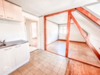 DG links - Küche, Wohn-/Essbereich - Gepflegtes 6-Parteienhaus mit Garten in unmittelbarer Nähe der Weinberge!