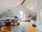 Ankleide - Neuwertige Luxuswohnung mit Terrasse und Einbauküche