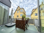 Balkon - Neuwertige Luxuswohnung mit Terrasse und Einbauküche
