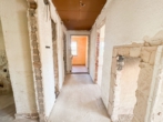 Erdgeschoss - Flur - Entkerntes Zweifamilienhaus mit Terrassengarten, Doppelgarage und toller Aussicht!