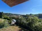 Aussicht - Entkerntes Zweifamilienhaus mit Terrassengarten, Doppelgarage und toller Aussicht!