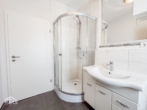 Kleines Badezimmer - 2nd bathroom - Helles Einfamilienhaus mit Garten, EBK und Garage – Beautiful house with garden, kitchen and garage!