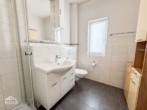 Kleines Badezimmer - 2nd bathroom - Helles Einfamilienhaus mit Garten, EBK und Garage – Beautiful house with garden, kitchen and garage!