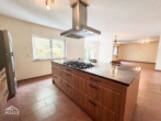 Küche - kitchen - Helles Einfamilienhaus mit Garten, EBK und Garage – Beautiful house with garden, kitchen and garage!