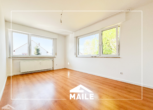 Schlafzimmer 1 - Helle, modernisierte 3-Zimmer-Wohnung mit Balkon und Einbauküche