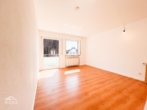 Schlafzimmer 2 - Helle, modernisierte 3-Zimmer-Wohnung mit Balkon und Einbauküche