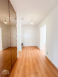 Flur/ Eingangsbereich - Helle, modernisierte 3-Zimmer-Wohnung mit Balkon und Einbauküche