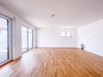 Wohn-/Essbereich - Neuwertige 3-Zimmer Gartengeschosswohnung mit Terrasse/Garten und TG-Stellplatz!