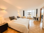 Schlaf-/Arbeitszimmer - Sonnige 2-Zimmer Wohnung mit großzügigem Balkon und toller Aussicht!