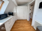 Küche - Zentral, geräumig, hell – schöne 3-Zimmer-Dachgeschosswohnung mit Balkon und Stellplatz