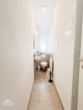 Separates WC - Lichtdurchflutete 4-Zimmer-Dachgeschosswohnung im Herzen des Stuttgarter Westens!