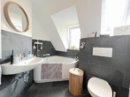 Badezimmer - Gemütliche 3-Zimmer Maisonette Wohnung mit EBK und Gemeinschaftsgarten