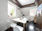 Essbereich - Gemütliche 3-Zimmer Maisonette Wohnung mit EBK und Gemeinschaftsgarten