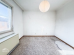 DG- Zimmer 1 - Sonniger 3-Parteien Altbau, auch als Einfamilienhaus oder Mehrgenerationenhaus nutzbar!