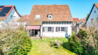 Hausansicht - Sonniges Einfamilienhaus mit großem Garten!