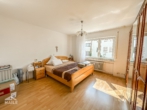 Schlafen EG rechts - Gepflegtes Mehrfamilienhaus in Riederich – Optimale Kapitalanlage mit guter Rendite
